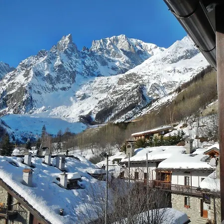La Brenva Hotel